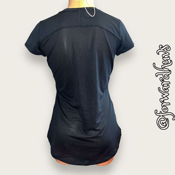 Under Armour Athletic Running Shirt Size Small - Picture 4 of 9